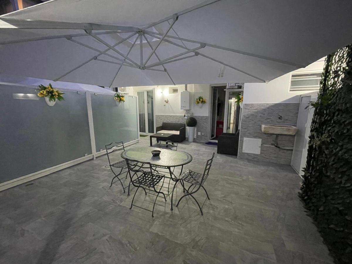 Due Cuori Suite Бари Екстериор снимка