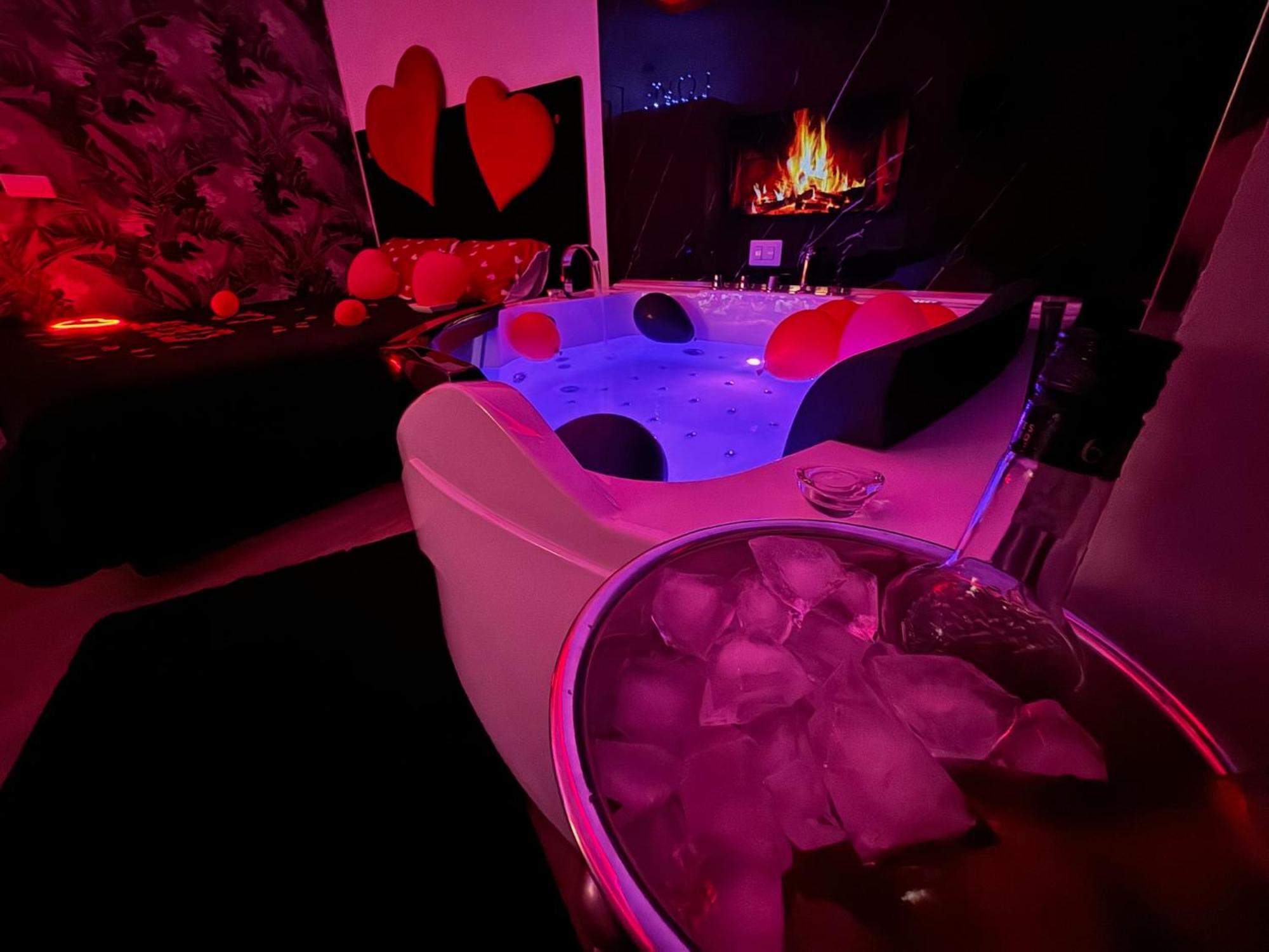 Due Cuori Suite Бари Екстериор снимка