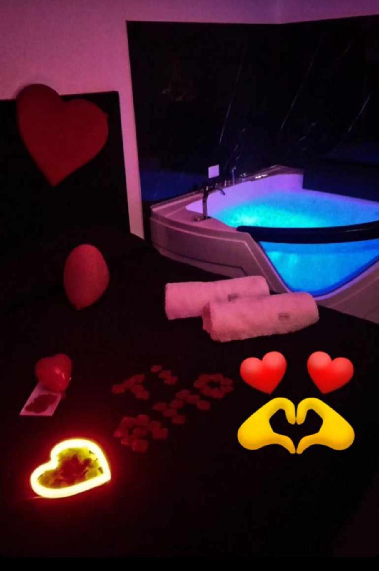 Due Cuori Suite Бари Екстериор снимка