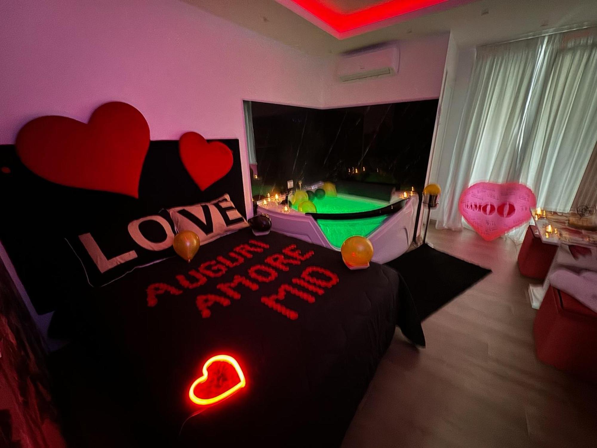 Due Cuori Suite Бари Екстериор снимка